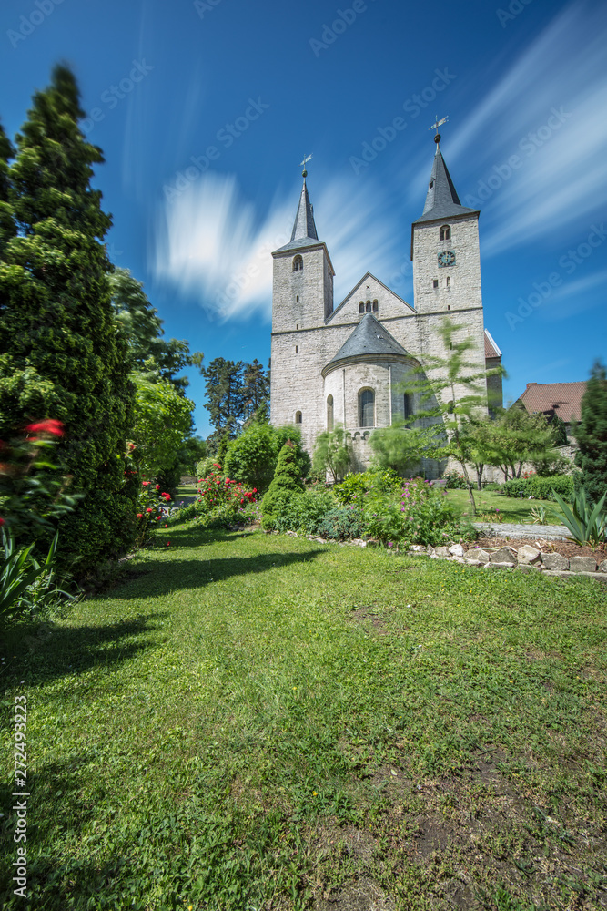 Gelände der St. Lorenz-Kirche in Schöningen im Landkreis Helmstedt