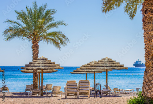 Photos morning sand beach paradise scenery landscape colorful photography with umbrella