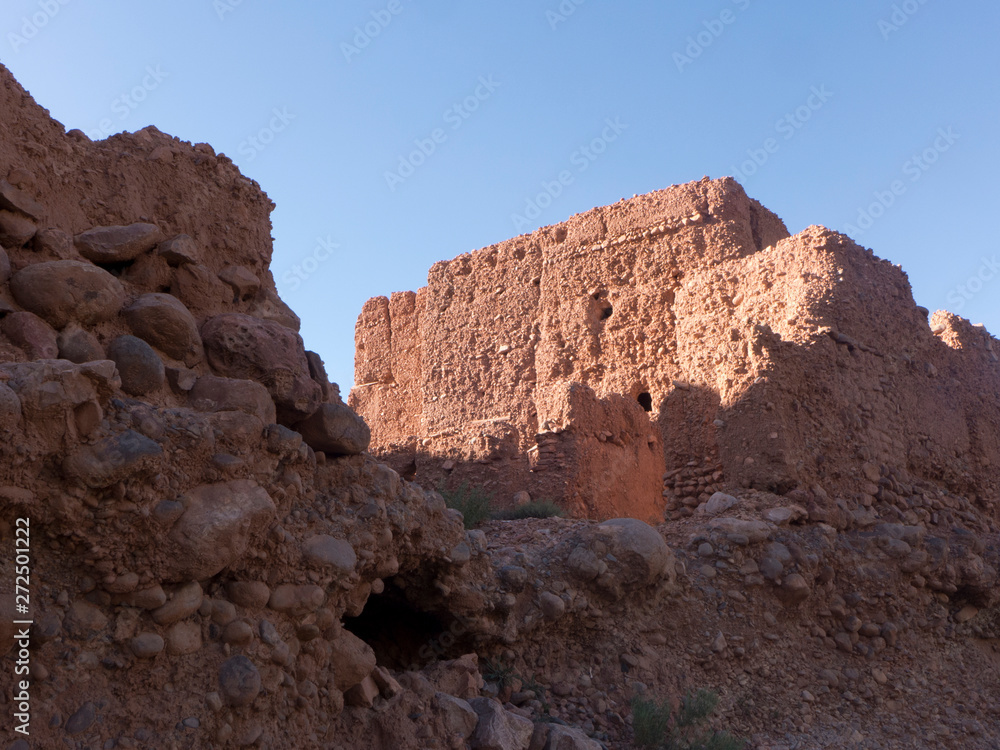 Boumalne im Dades Tal am Dades Flus im südlichen Atlasgebirge von Marokko