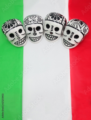 calavera tricolor