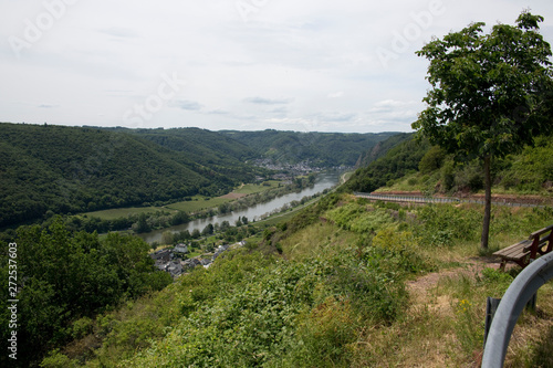 Blick vom Valwiggerberg ins Moseltal auf Cochem-Sehl photo