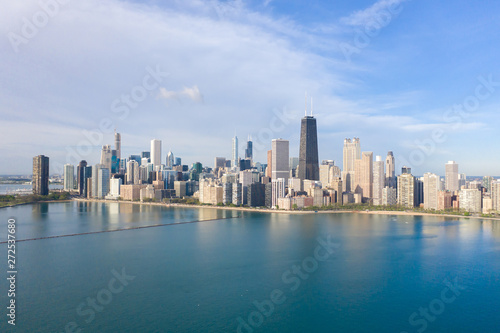 Fototapeta Naklejka Na Ścianę i Meble -  Chicago buildings skyline downtown aerial