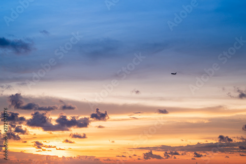Fototapeta Naklejka Na Ścianę i Meble -  Sunset sky background on the beach