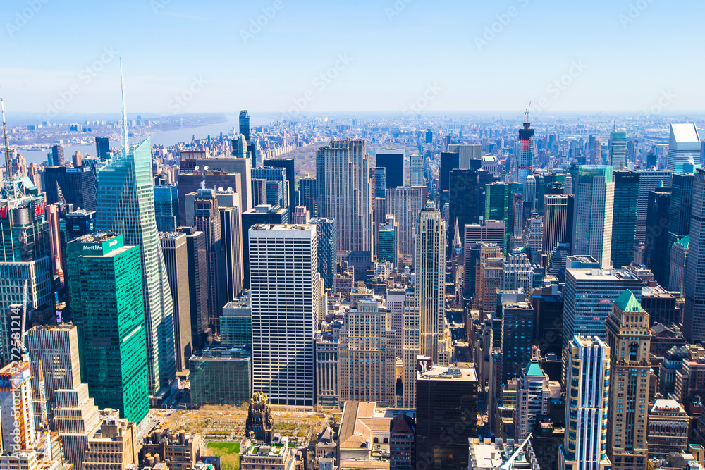 Fototapeta premium Vew of Manhattan from the Empire State Building, New York