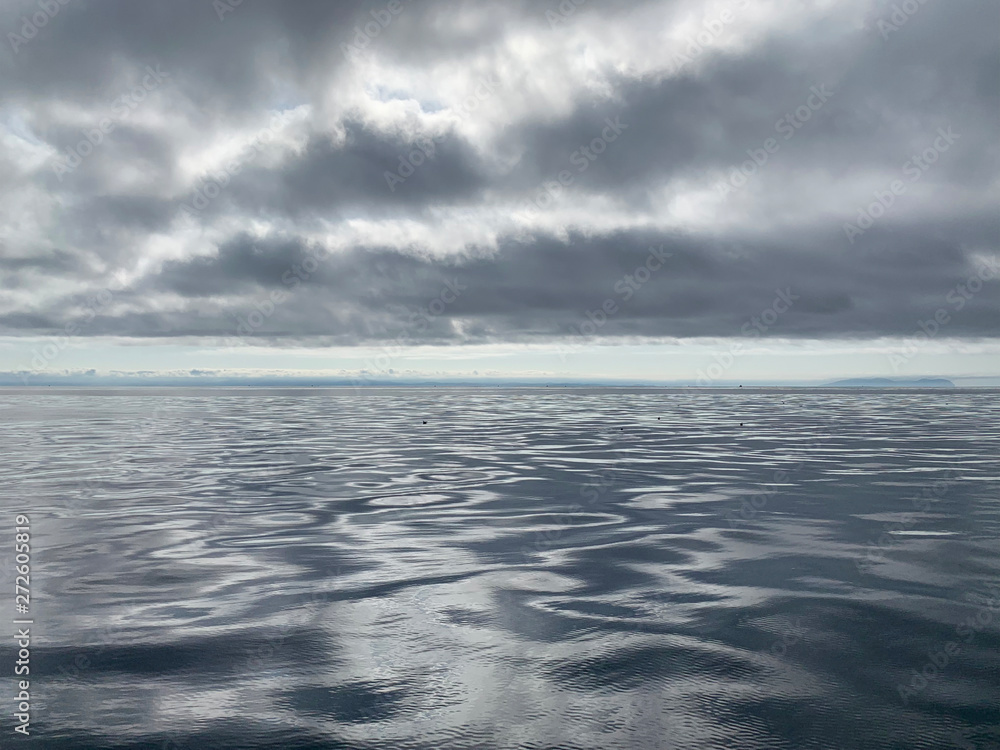 Fototapeta premium Ussuri Bay of Japanese sea before the rain. Russia, Vladivostok