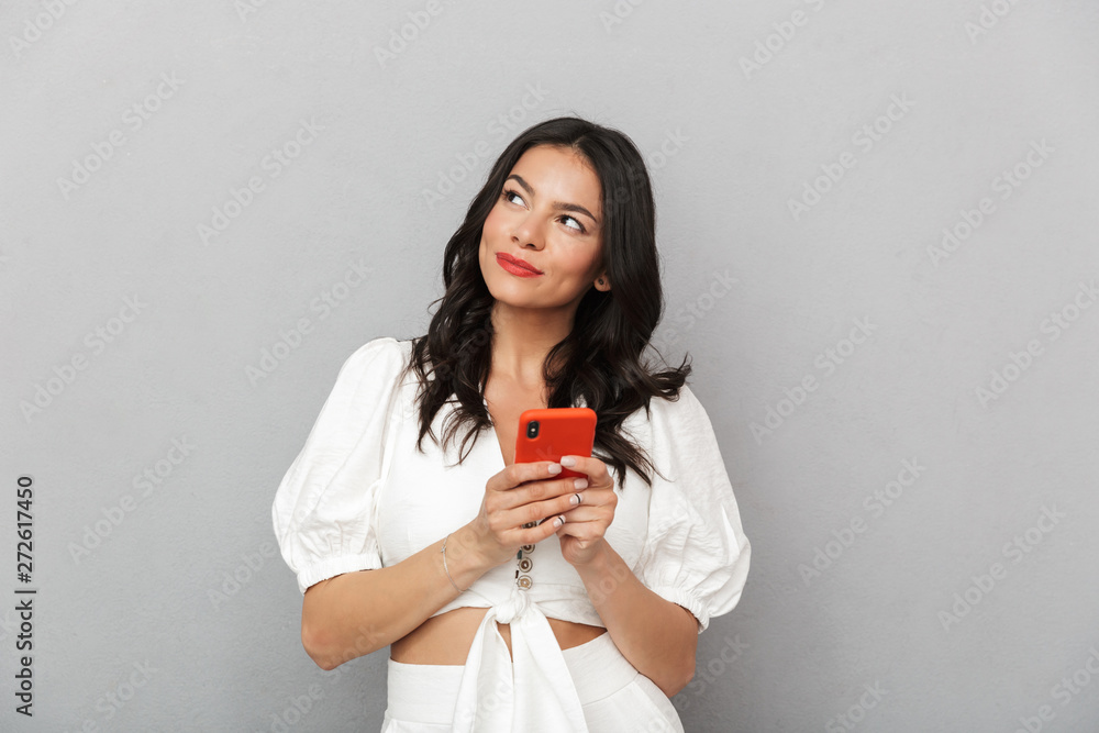 Portrait of a beautiful young brunette woman Portrait of a beautiful young brunette woman