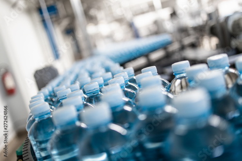 Bottling plant - Water bottling line for processing and bottling pure mineral carbonated water into bottles.