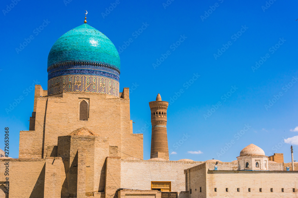 Obraz premium Po-i-Kalan or Poi Kalan complex in Bukhara, Uzbekistan