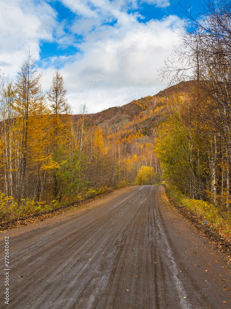 Fototapeta premium Unnamed, gravel road on Peninsula Kamchatka, Russia.