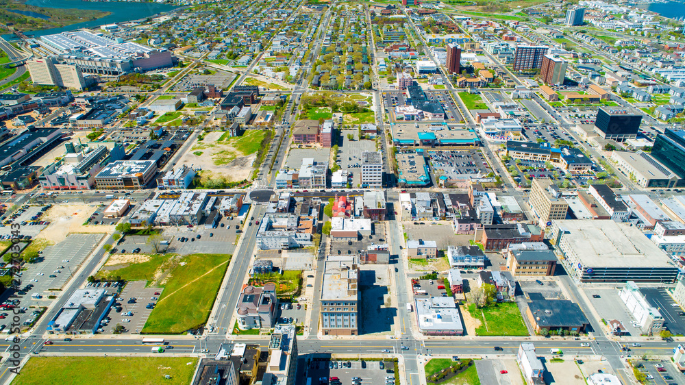 AERIAL VIEW OF ATLANTIC CITY BOARDWALK AND STEEL PIER. NEW JERSEY. USA.