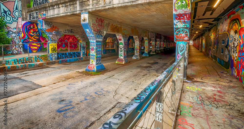 Naklejka premium Tunel Krog Street, Atlanta, Georgia