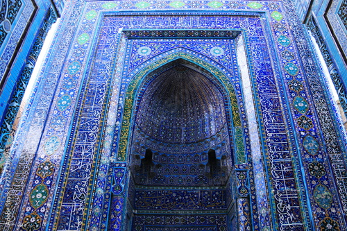 中央アジア　シルクロードの旅　ウズベキスタン　サマルカンド　シャーヒズィンダ廟群