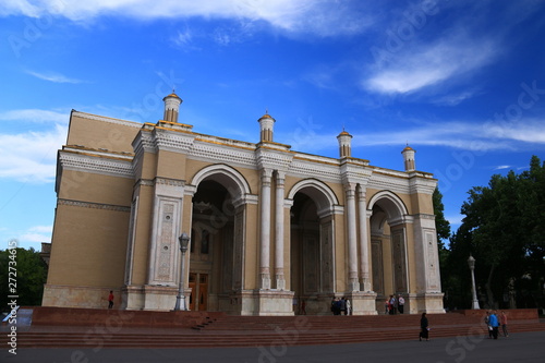 中央アジア　シルクロードの旅　ウズベキスタン　タシケント　ナヴォイ・オペラ・バレエ劇場
