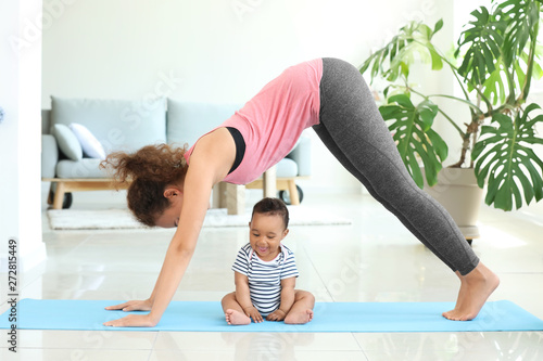 African-American mother tra...