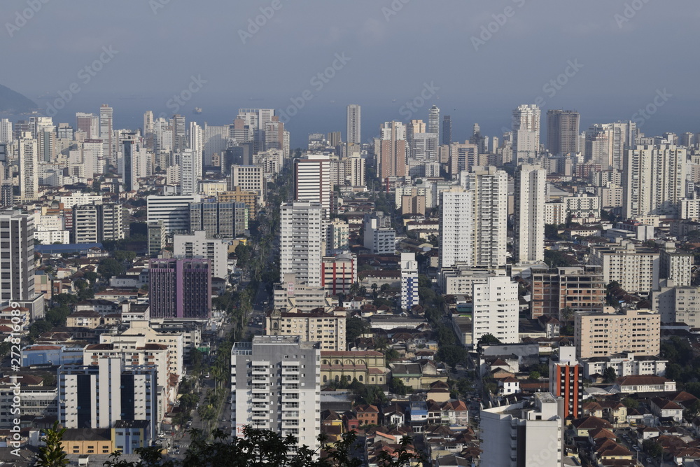 Vista aérea do centro da cidade de Santos. 