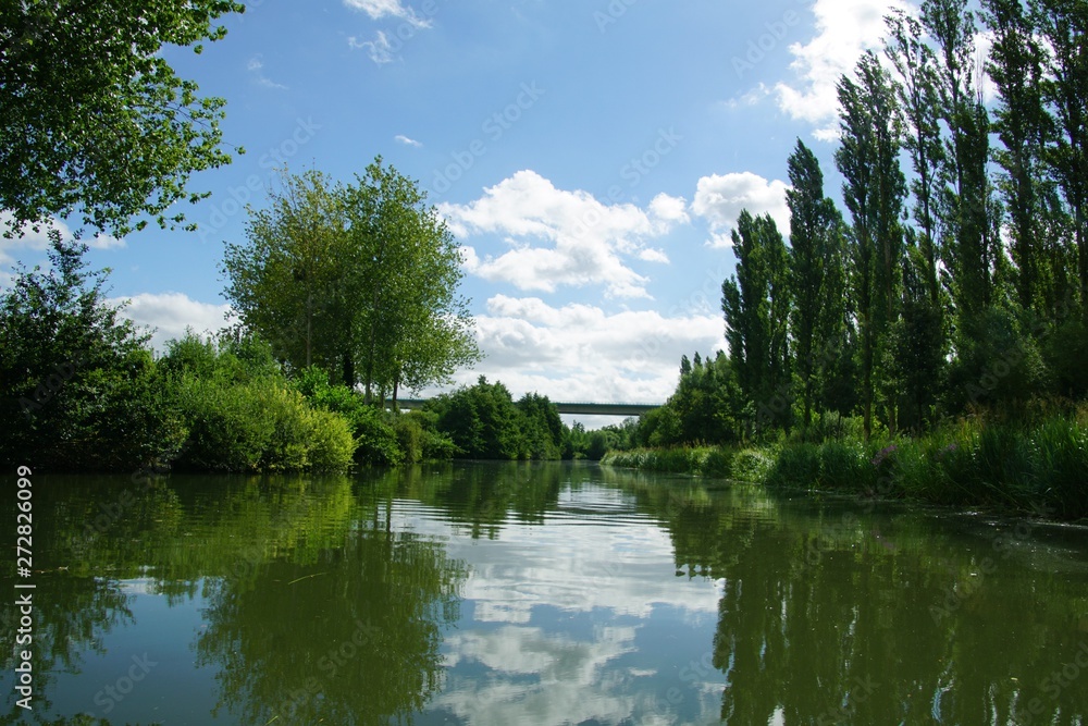 Fototapeta premium Au fil de l'eau