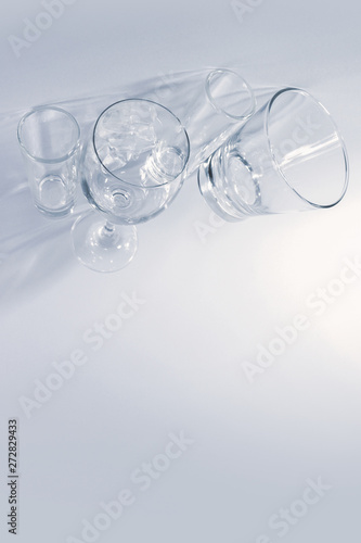 Wallpaper Mural glass with white space Torontodigital.ca