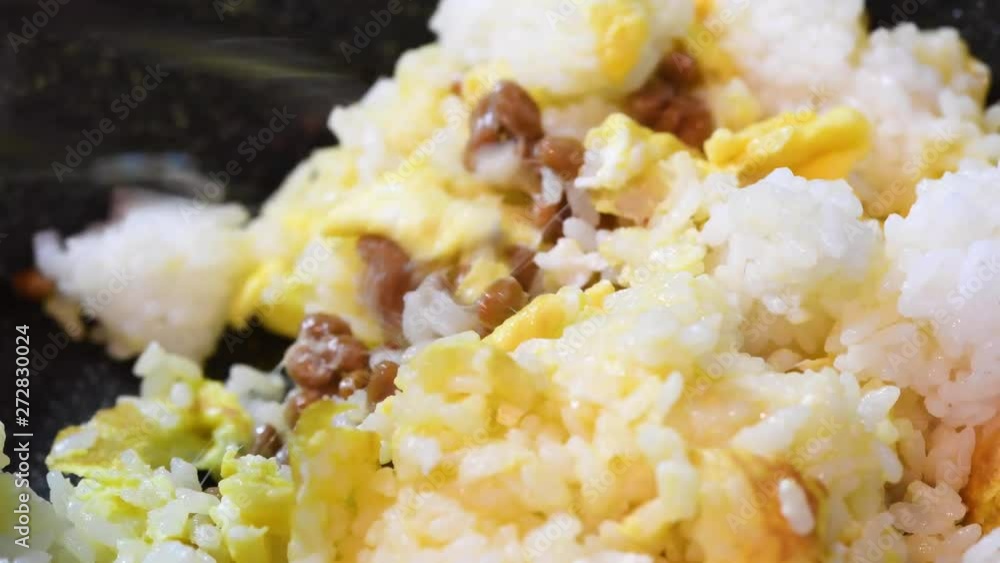 納豆チャーハンを作る 納豆チャーハンを作る
