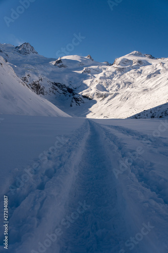 Fototapeta Naklejka Na Ścianę i Meble -  Swiss Alps in Winter Scenery 