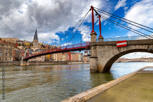 Lyon. St. George's Bridge over the River Saona.