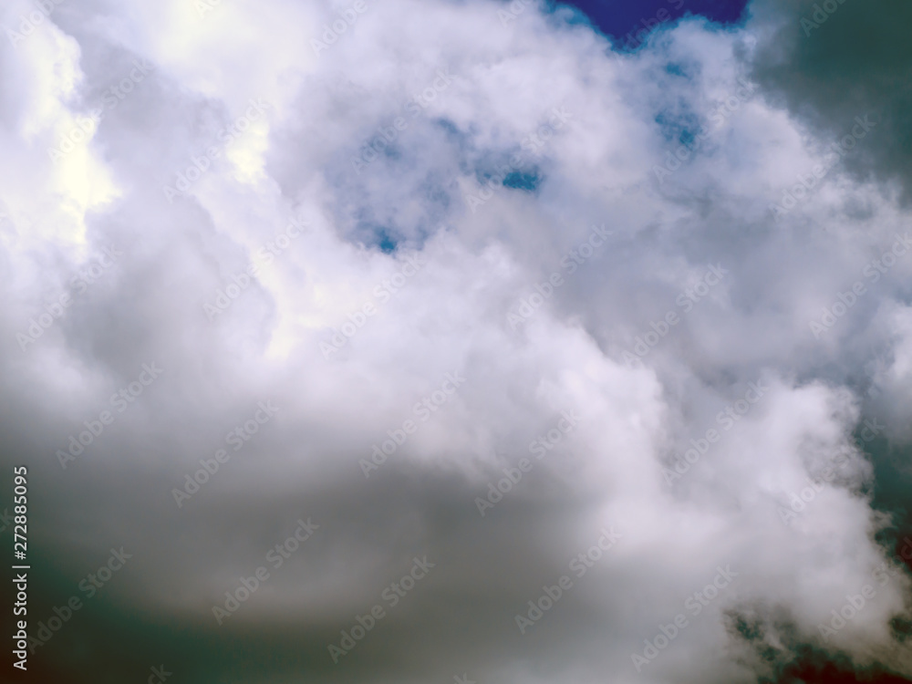 Obraz premium Bright colors, partial clouds