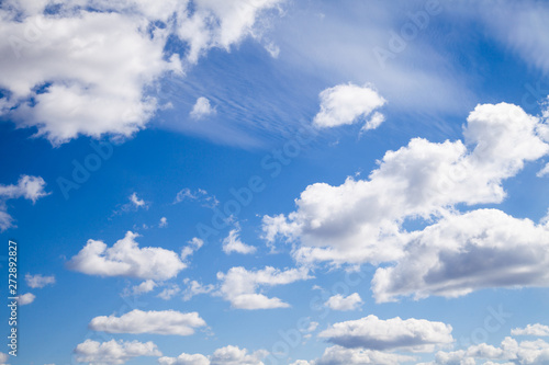 Fototapeta Naklejka Na Ścianę i Meble -  Blue summer sky with white light clouds