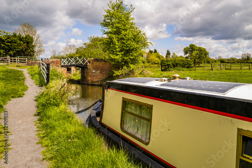 Fotótapéta narrow boat and bridge stratford canal england uk