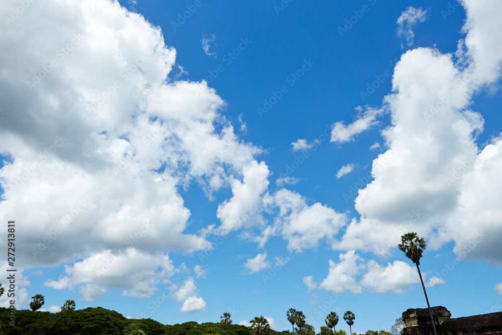 Obraz premium blue sky and clouds