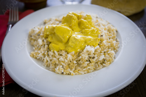 poulet au curry et riz