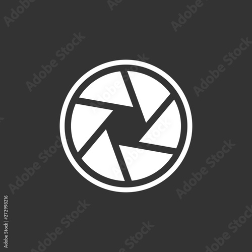 Lens icon, lens symbol vector