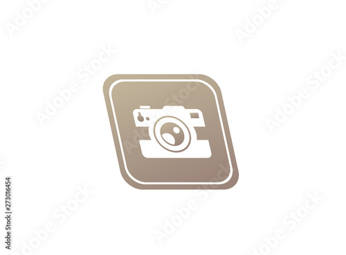 Photographe an old style camera logo design illustration in the shape