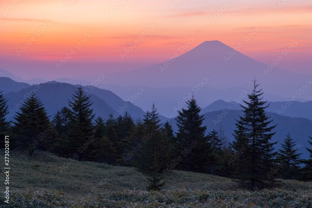 Φωτογραφία Mt.Fuji before dawn seen from Yamabushi Peak - 山伏山頂から見る未明の富士山