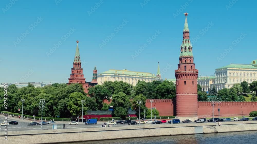 Moscow, Russia – June, 2019: Tourist ships sail past to Moscow Kremlin. Famous old Moscow Kremlin is a top landmark of the city. Panorama of the Moscow center with Moskva River in summer Moscow, Russia – June, 2019: Tourist ships sail past to Moscow Kremlin. Famous old Moscow Kremlin is a top landmark of the city. Panorama of the Moscow center with Moskva River in summer