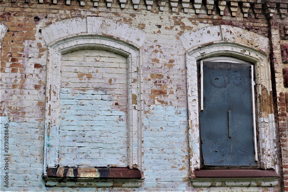 Abandoned house windows