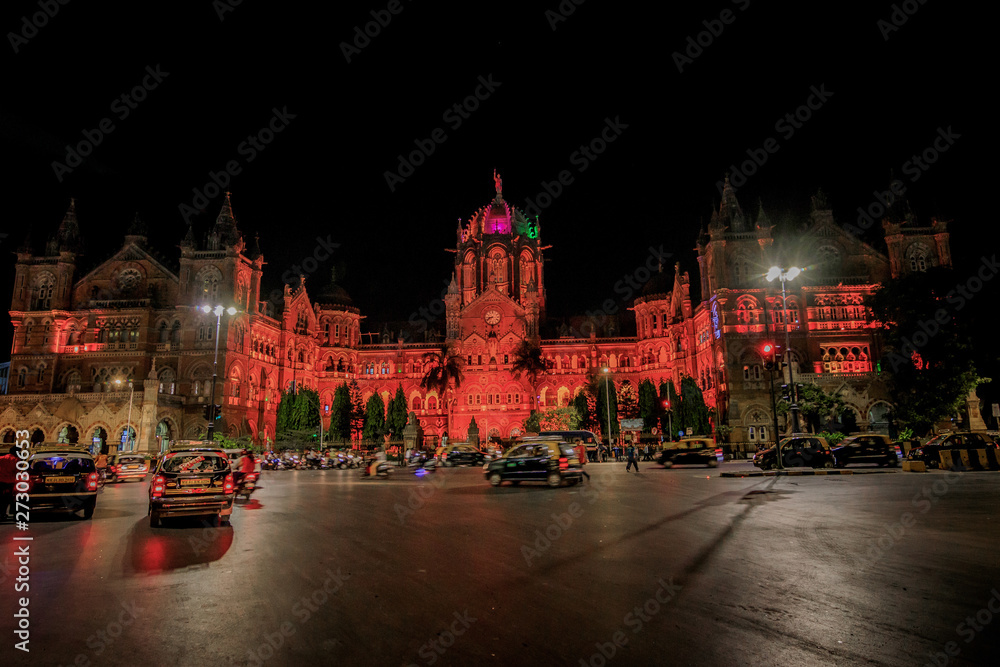 Obraz premium CSTM Station , Mumbai at Night