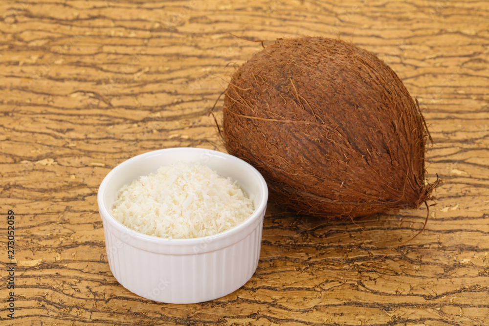 Coconut shredded chip with nut Coconut shredded chip with nut