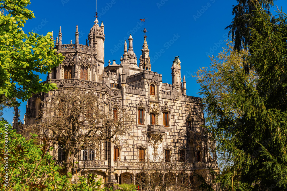 Obraz premium The Regaleira Palace, Quinta da Regaleira, Sintra, Portugal