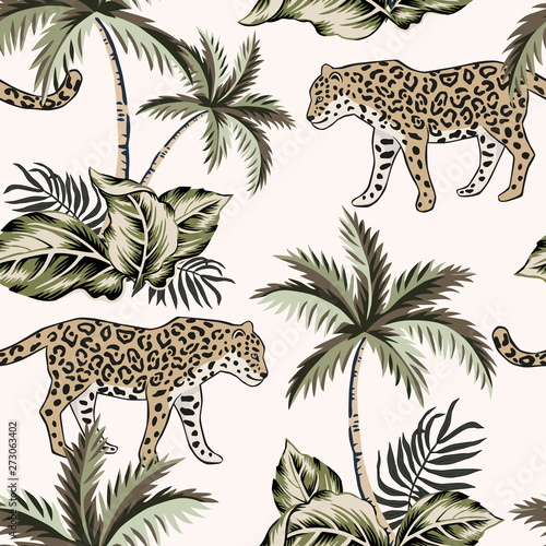 Tropical leopard animal, palm trees background. Vector seamless pattern. Vintage illustration. Exotic jungle. Summer beach design. Paradise nature 