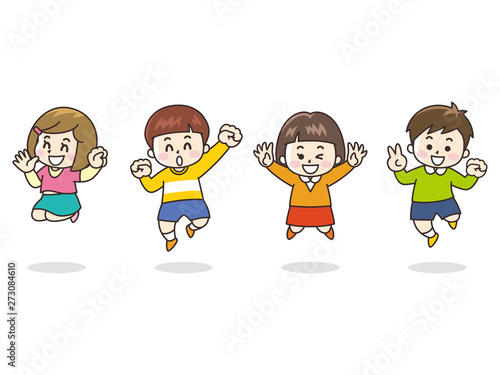 笑顔でジャンプする子供