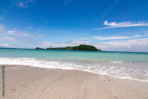 Quesera Beach in Costa Rica © Gilberto Velarde