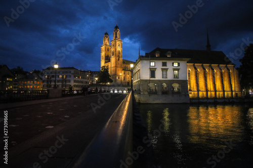 Zurich at Night © Tiago