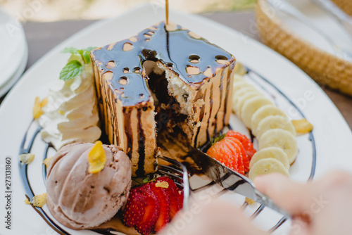 cream with chocolate