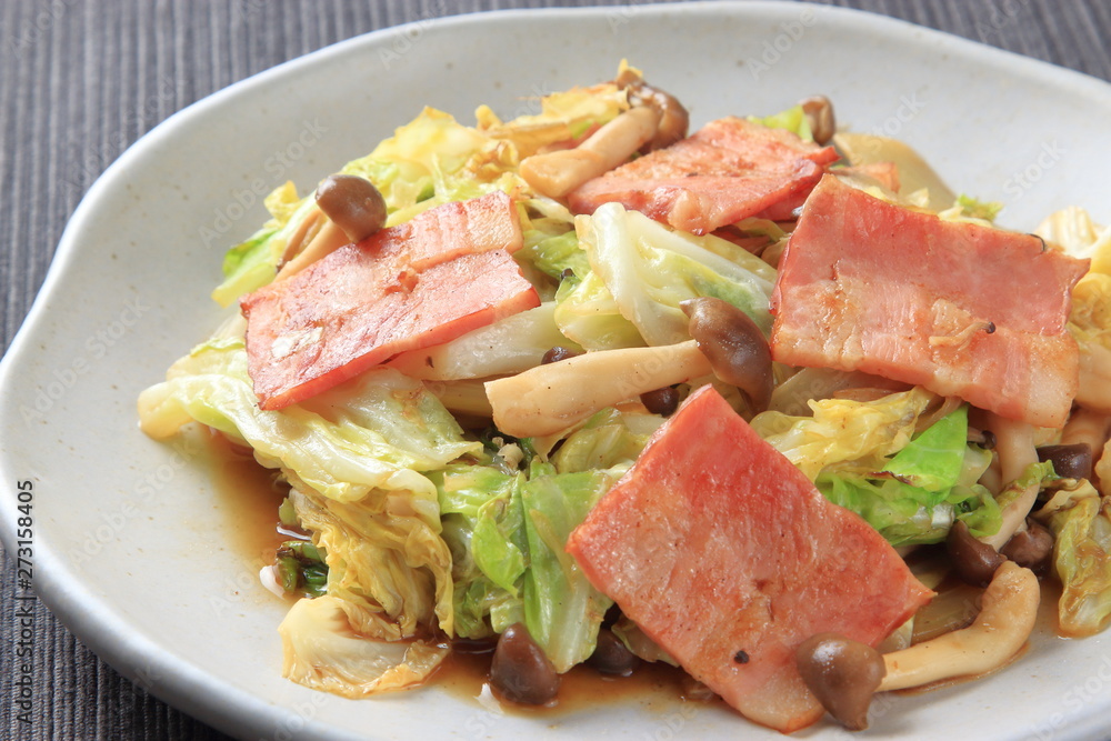 キャベツとベーコンの炒め物 キャベツとベーコンの炒め物