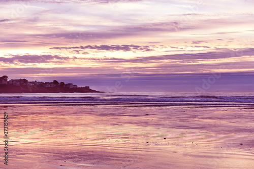 Tableau sur toile Early  morning on the Atlantic coast