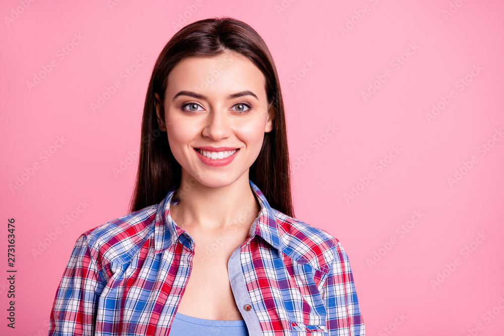 Close up photo of charming nice pretty lady people cute good-looking university free time college independent wear plaid fashionable outfit isolated pink pastel background Close up photo of charming nice pretty lady people cute good-looking university free time college independent wear plaid fashionable outfit isolated pink pastel background