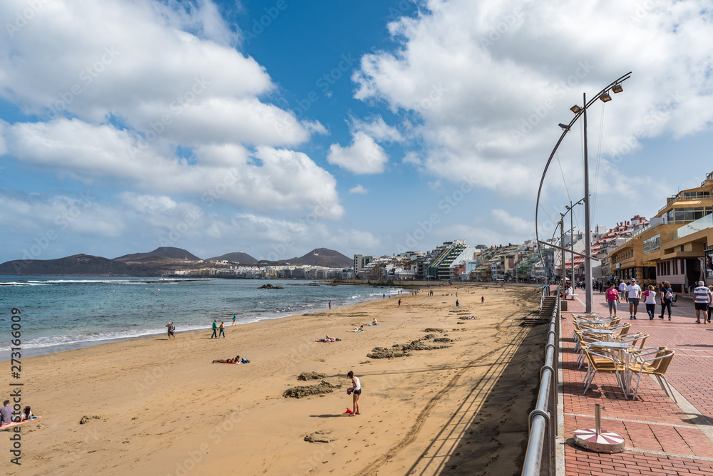 LAS PALMAS DE GRAN CANARIA, CANARY ISLANDS, SPAIN - OCTOBER 03, 2010: View of the beach Playa Las Canteras. LAS PALMAS DE GRAN CANARIA, CANARY ISLANDS, SPAIN - OCTOBER 03, 2010: View of the beach Playa Las Canteras.