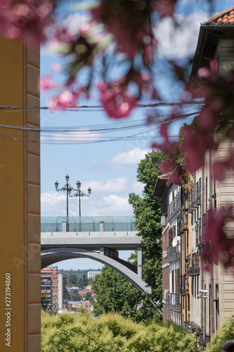 Viaducto de Segovia en Madrid en primavera