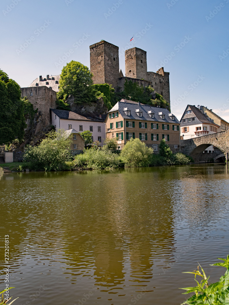Dir Burg Runkel in Runkel an der Lahn in Hessen, Deutschland 