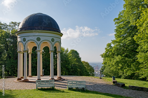 Bild auf Leinwand Der Nerotempel auf dem Neroberg in der Landeshauptstadt Wiesbaden in Hessen, Deu