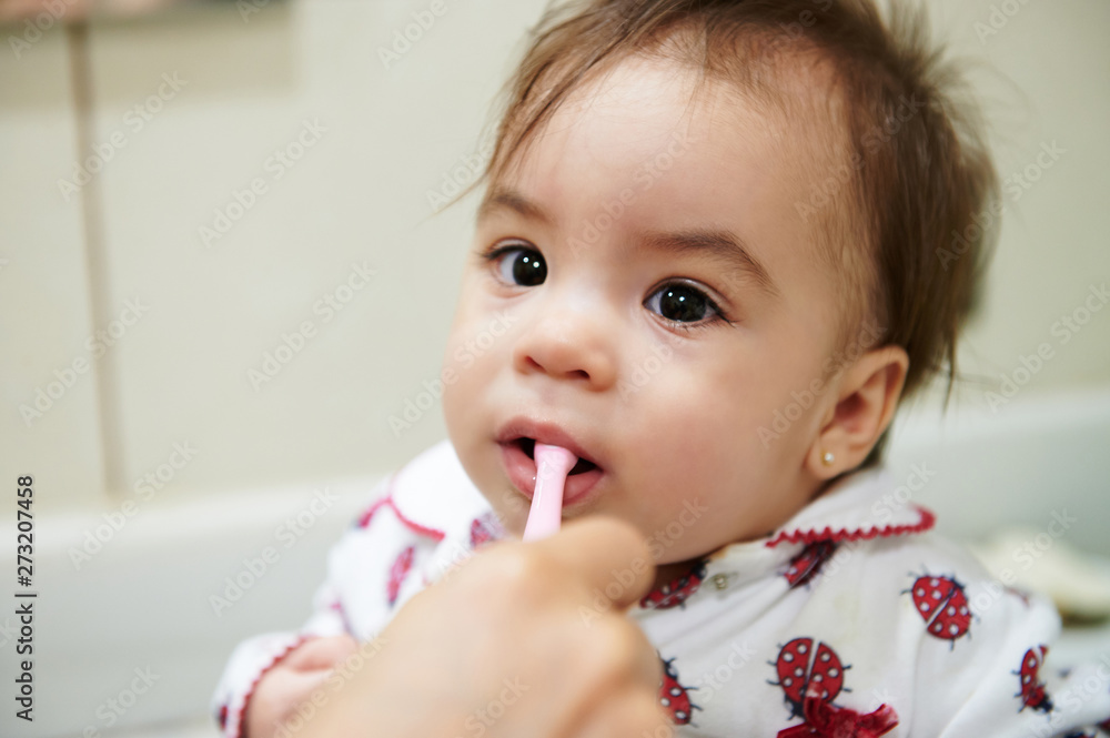 Baby brushing teeth before go sleep Baby brushing teeth before go sleep